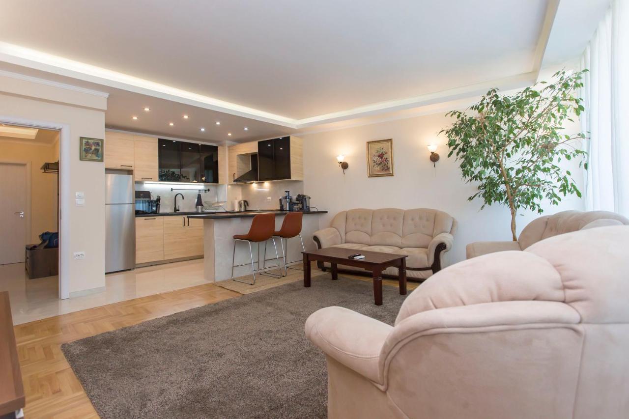 Apartment " Daria Vas" โซเฟีย ภายนอก รูปภาพ
